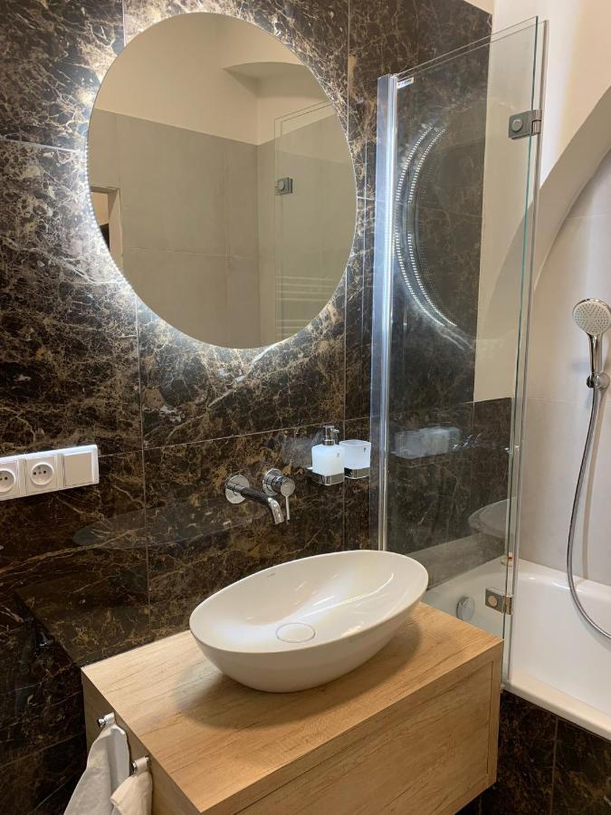 Bella Vista Collonade Apartment Karlovy Vary Luaran gambar