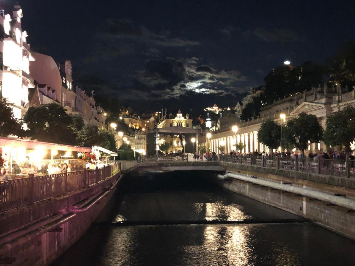 Bella Vista Collonade Apartment Karlovy Vary Luaran gambar